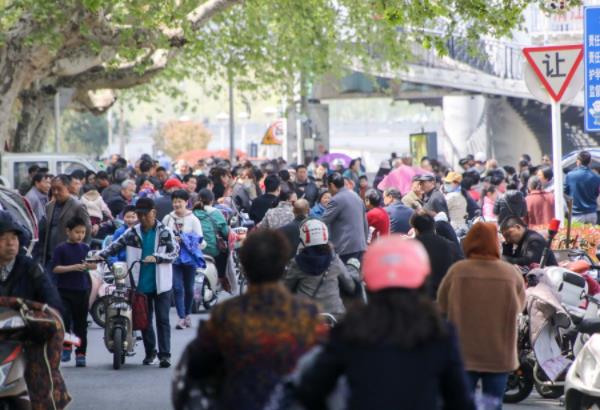 禁行首日,换车的换车、观望的观望……绝大多数电动三(四)轮未驶入禁行区域