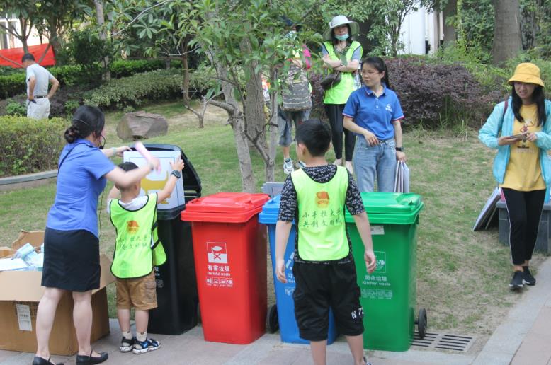 江苏淮安：两定一撤垃圾分类小区宣传活动成功举办