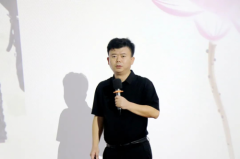 淮安中学召开学期结束工作大会